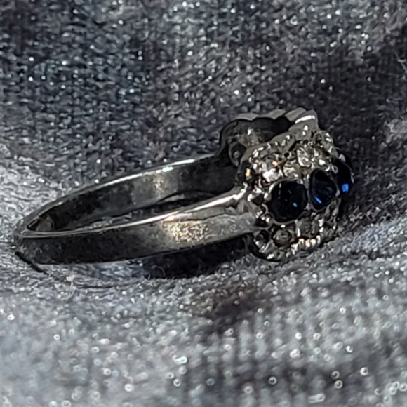 Blue Zircon Stone Engagement Ring - Picture 4 of 9
